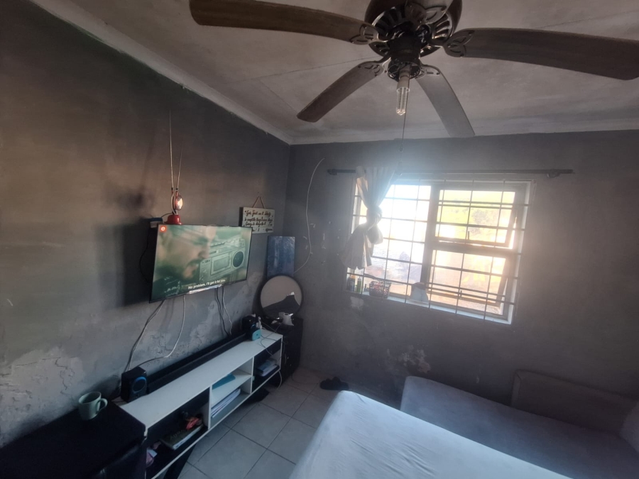 6 Bedroom Property for Sale in Southernwood Eastern Cape